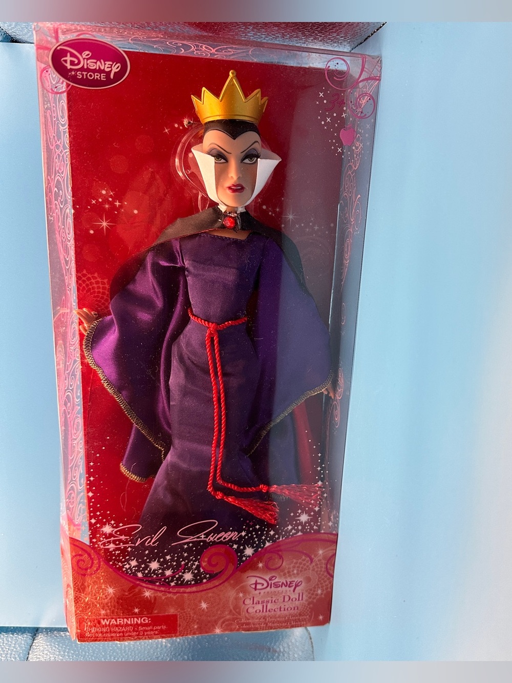 Disney Store Evil Queen Classic Doll Snow White Villain Princess NEW Box Damage